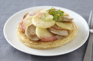 Tarte aux pommes salée et au boudin Ariane