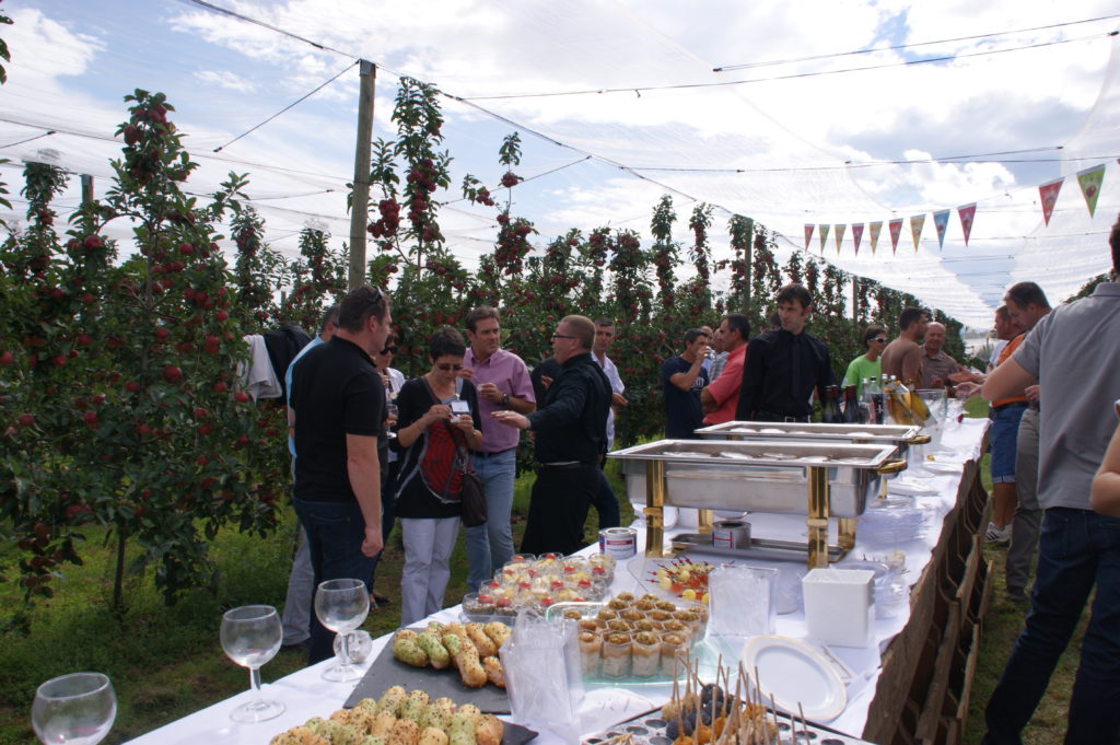 déjeuner convivial entre journalistes et producteurs